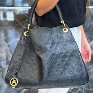 Louis Vuitton Empriente Artsy MM Navy blue  leather handbag Mint